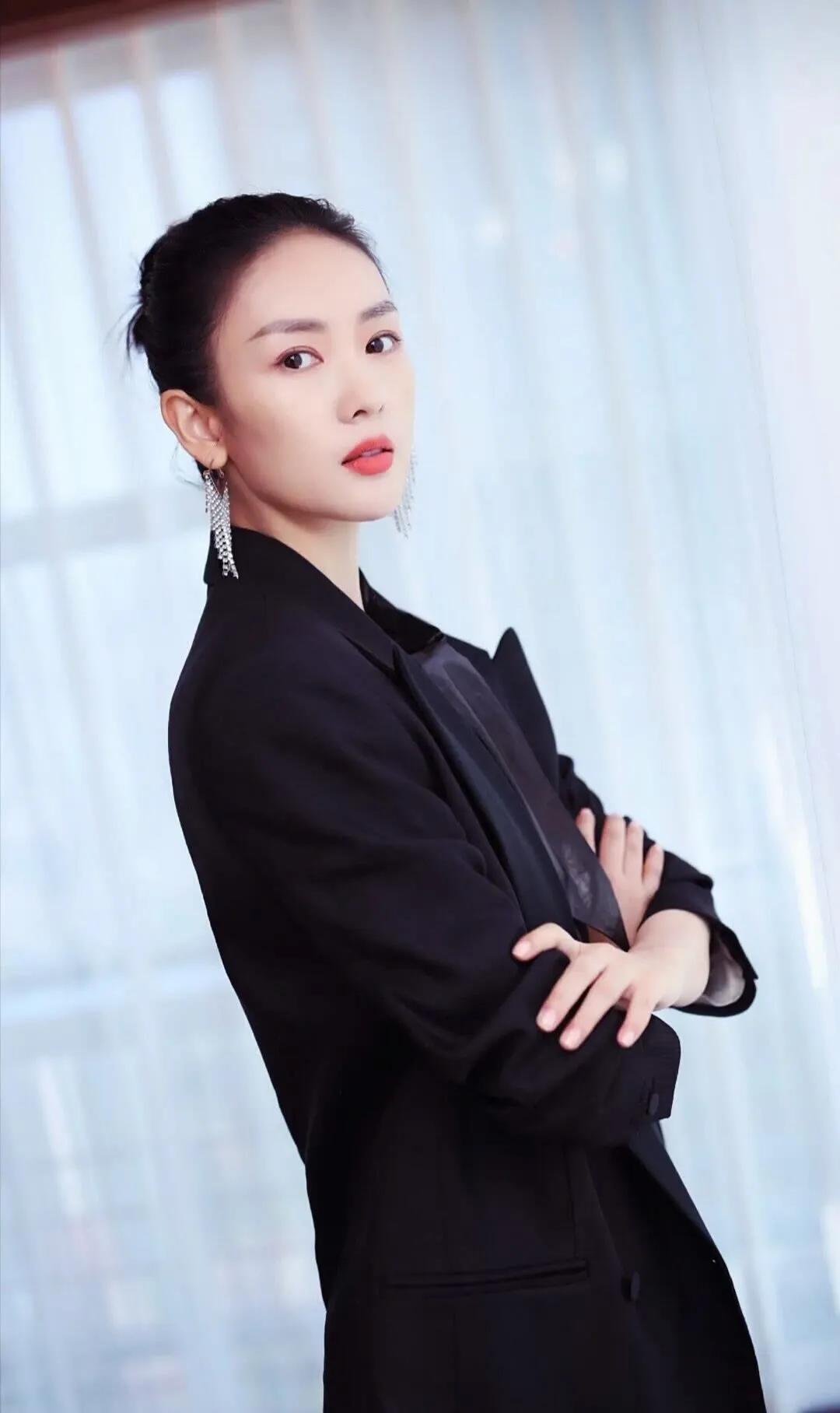 央视节目主持人张蕾1