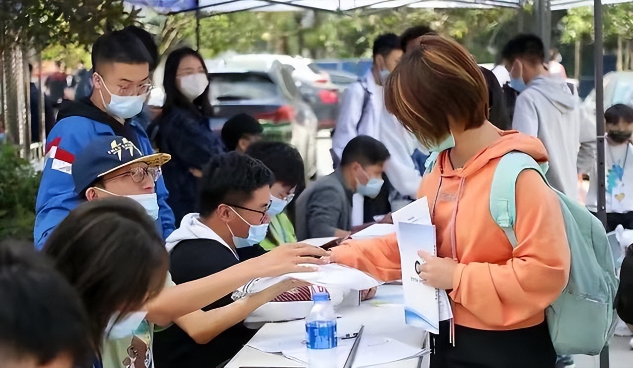 亚洲大学新排名曝光：前10名中国占6所，清华北大均上榜