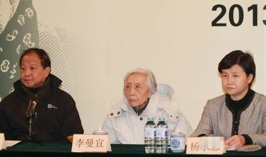 于是之病逝9年了，遗孀李曼宜的选择令人泪目