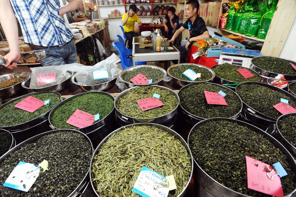 有一种安徽茶叫做四川、福建制造，成本比安徽本地茶要低很多