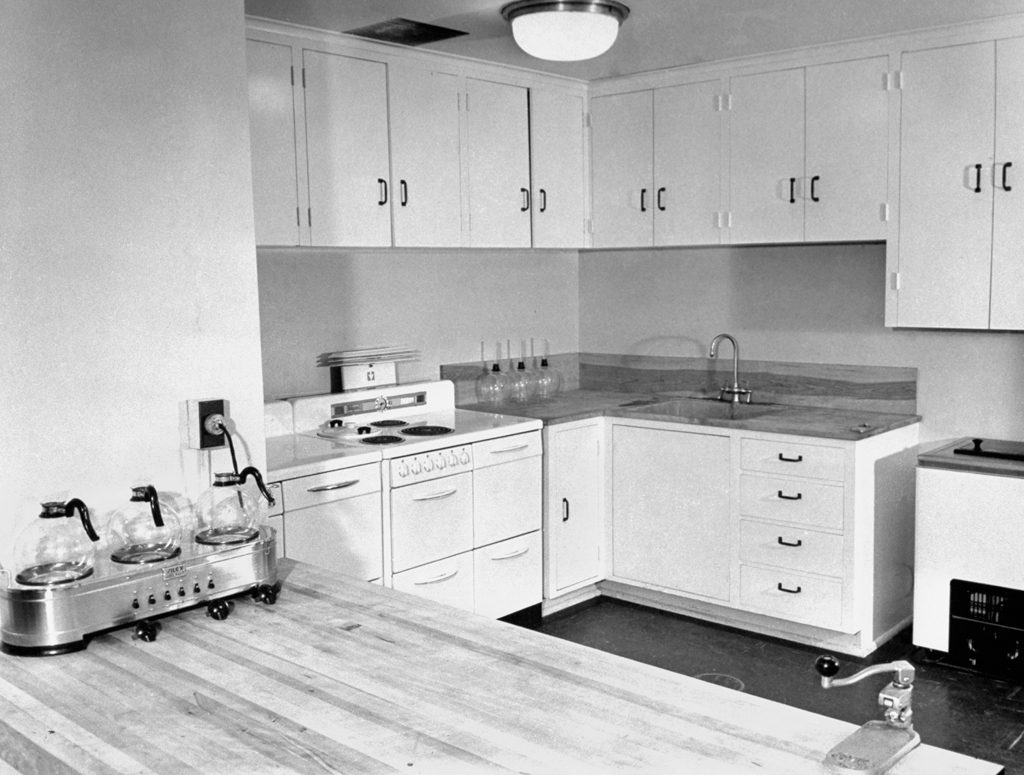 ��Ǵ�¥������ģ����80��ǰ��ϡ�о���