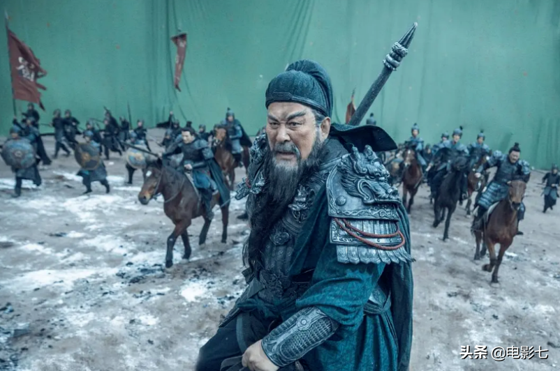 “凭一个角色走红”的5位演员，多年后境况悬殊，有人做直播带货