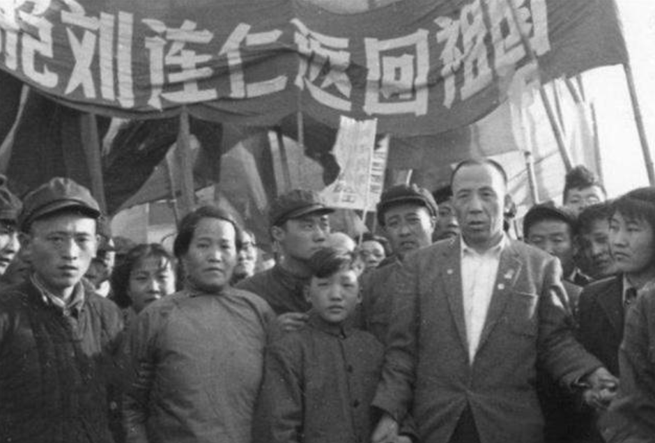 1958年，日本猎人在山洞中发现野人，一查竟是穴居13年的中国人