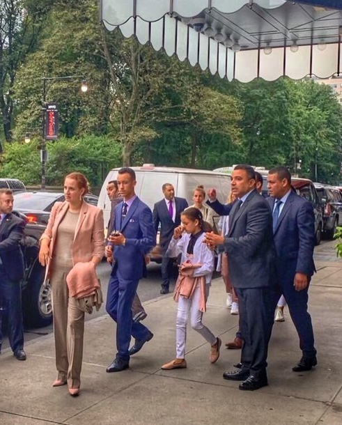 绝色王妃萨尔玛：国王为娶她散尽后宫，如今婚变已5年，她还好吗