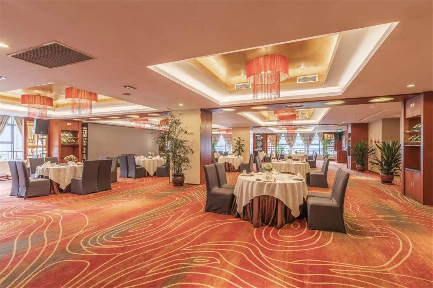 重庆渝城置业宣告破产，扬子岛酒店被2亿拍卖，资产估值超过4亿