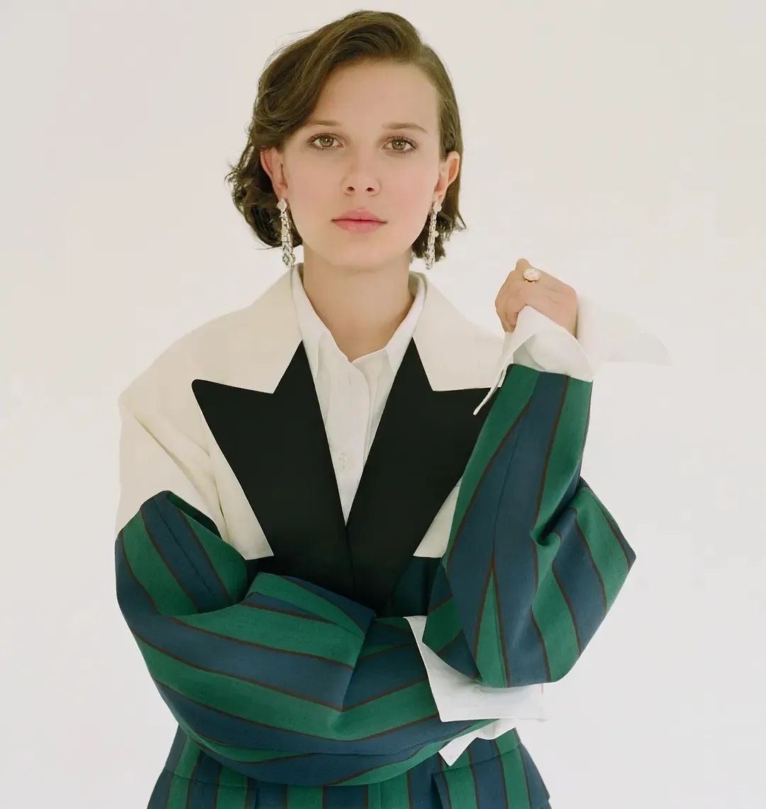 18岁看起来像38岁，满满灵气红遍全球的童星，这就到了颜值的尽头