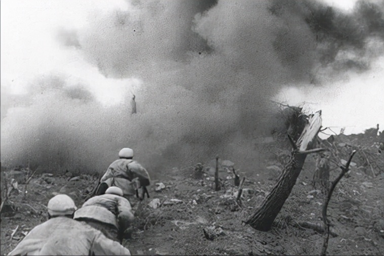 美媒评选世界十大狙击手，中国射手张桃芳位居榜首，曾是美军噩梦