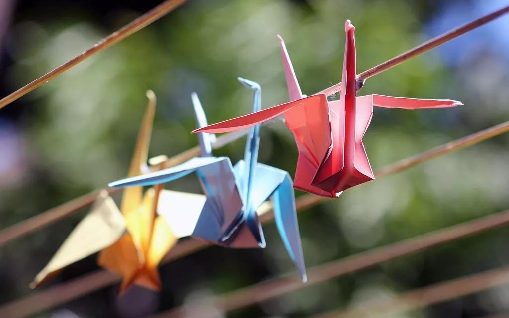 五颜六色的千纸鹤,祈祷你平安吉祥