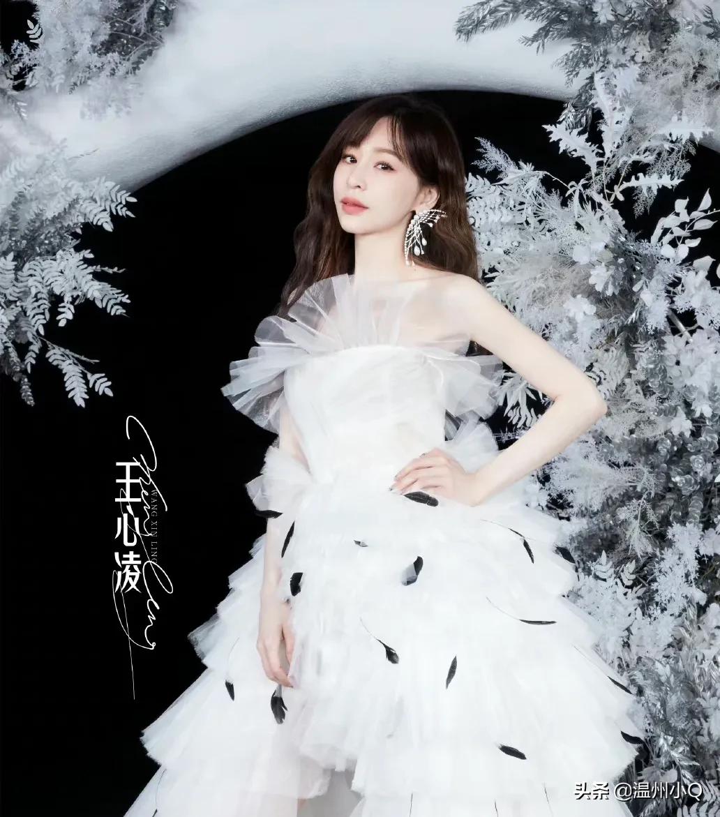 看完浪姐3姐姐们的字迹，差距真不是一般的大