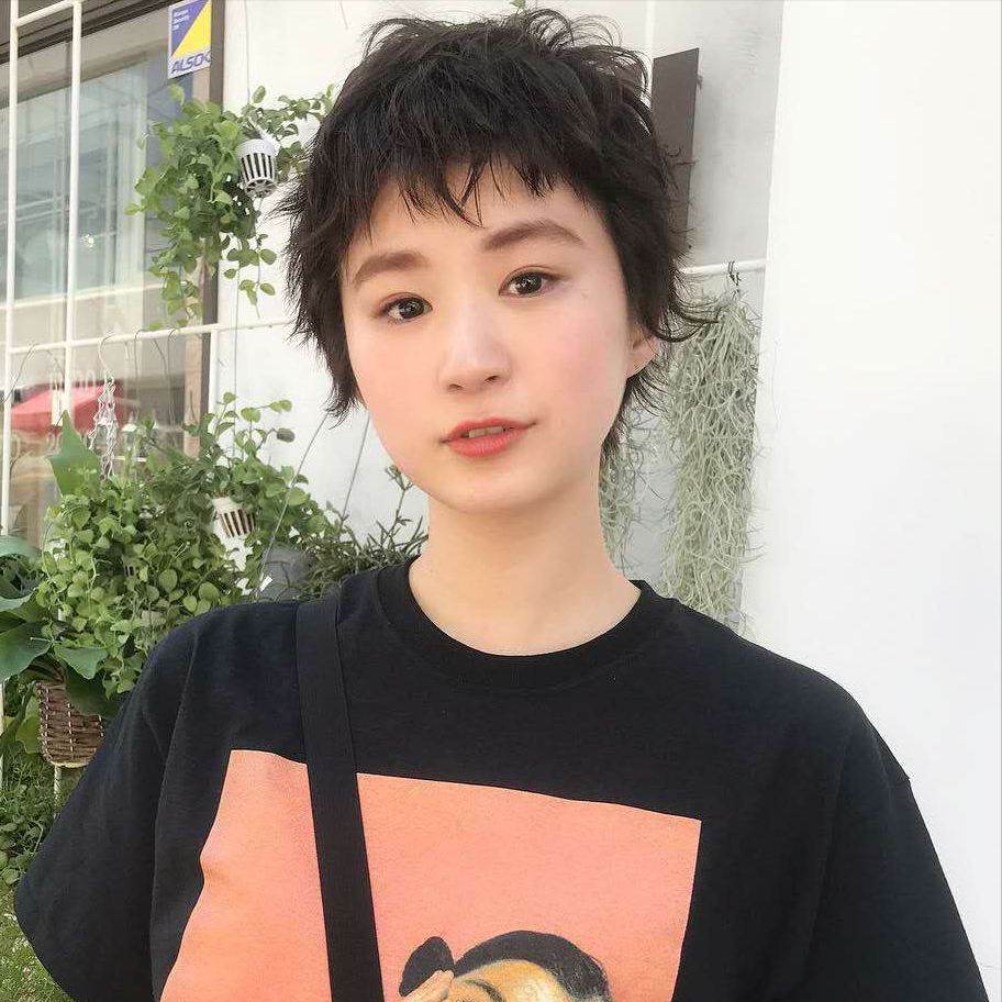 什么脸型适合空气刘海 哪些人不适合空气刘海