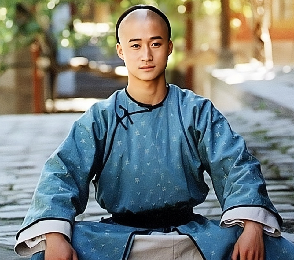 谢楠：嫁给吴京7年生两子，甘愿做他背后的女人，活成人生大赢家