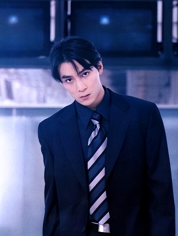 10位长得像“混血儿”的男星，个个明眸皓齿，实打实的中国美男子