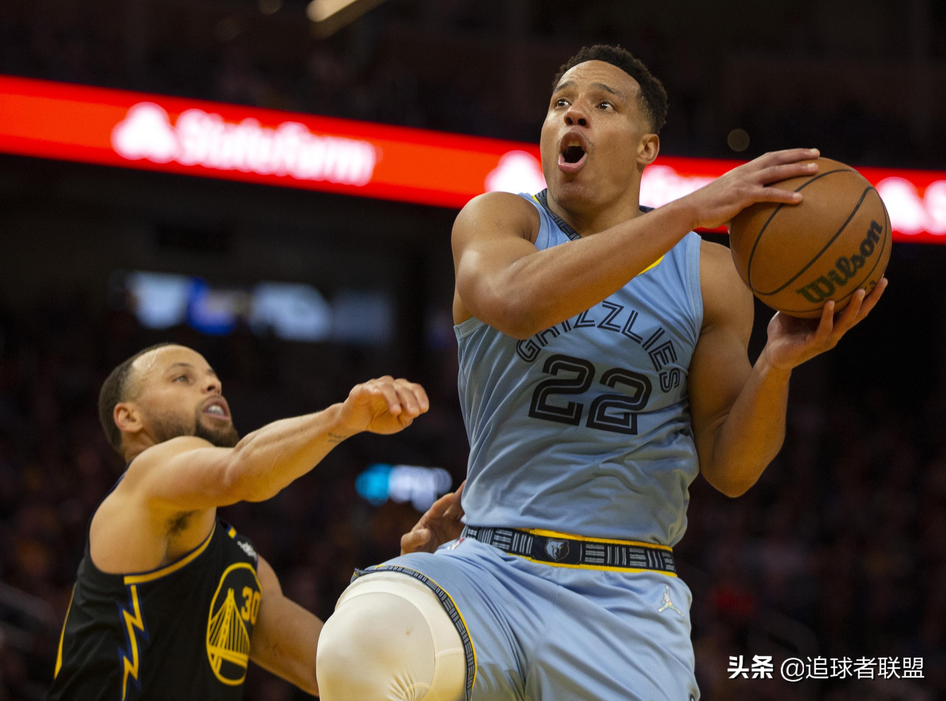 nba勇士为什么输(揭露勇士39分惨败真因！创多项耻辱纪录，美媒恶搞库里被灰熊吓坏)