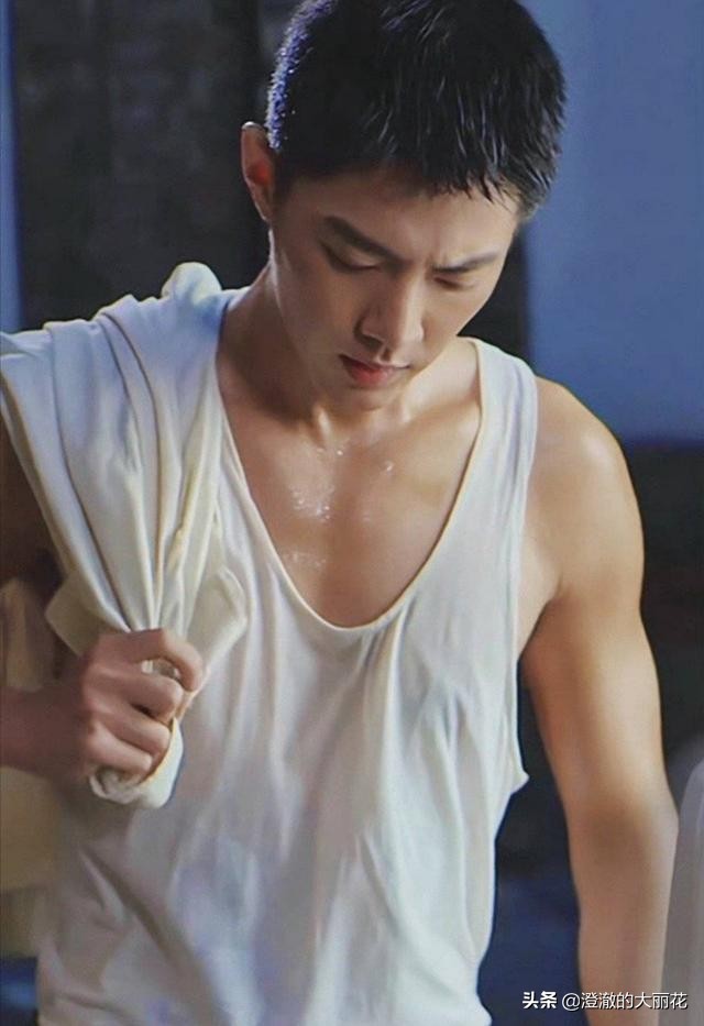 狗仔聚会大谈肖战,现场替肖战辟谣!肖战处心竭虑,只为防私生粉