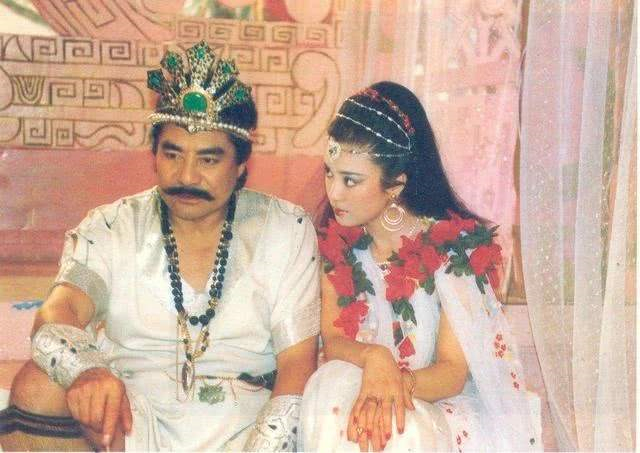 《封神榜》主演现状差距大：7人去世，9人退圈，仅余1人活跃至今