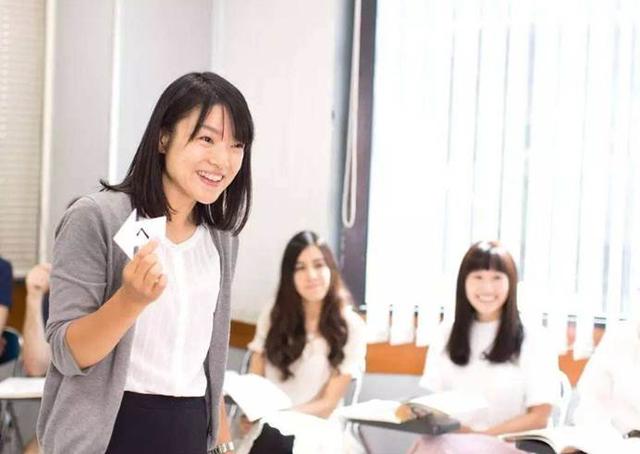 万名学生留学乌克兰，欧洲国家那么多，为什么乌克兰留学那么火？