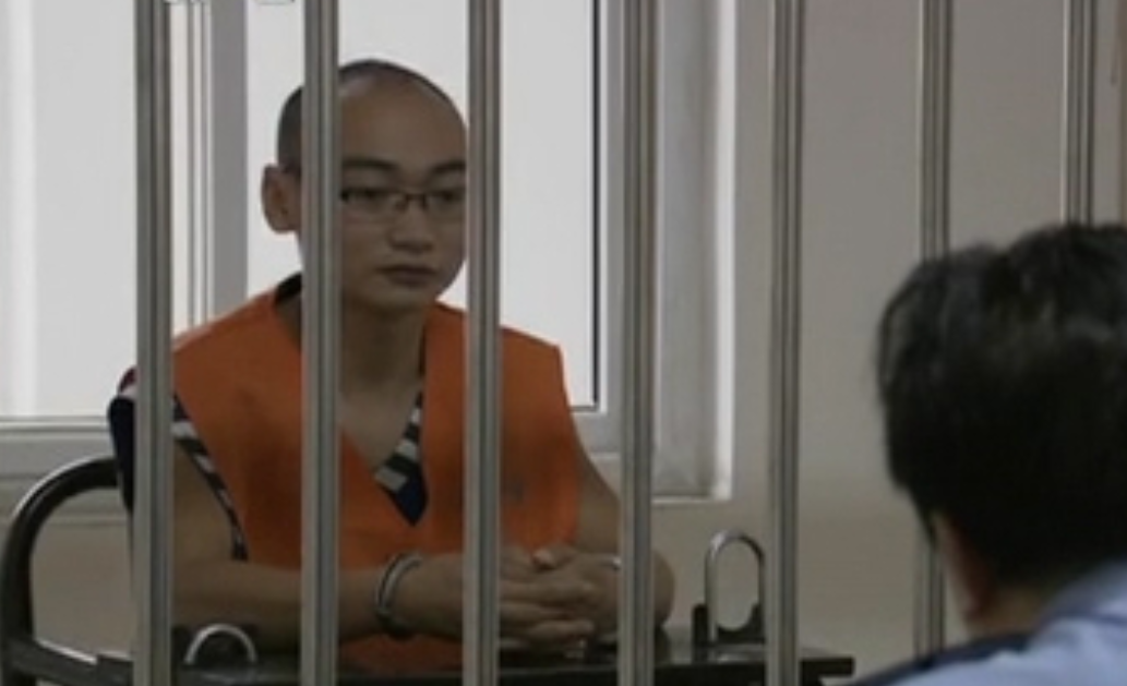 2011年，陕西男子收到与不知名女子裸照，警方查出系列民生大案