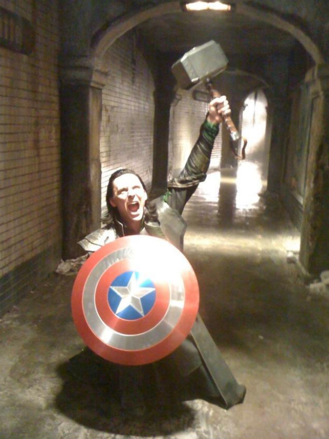 被誉为英国最帅的男人，满足全世界女生幻想，抖森到底凭什么？