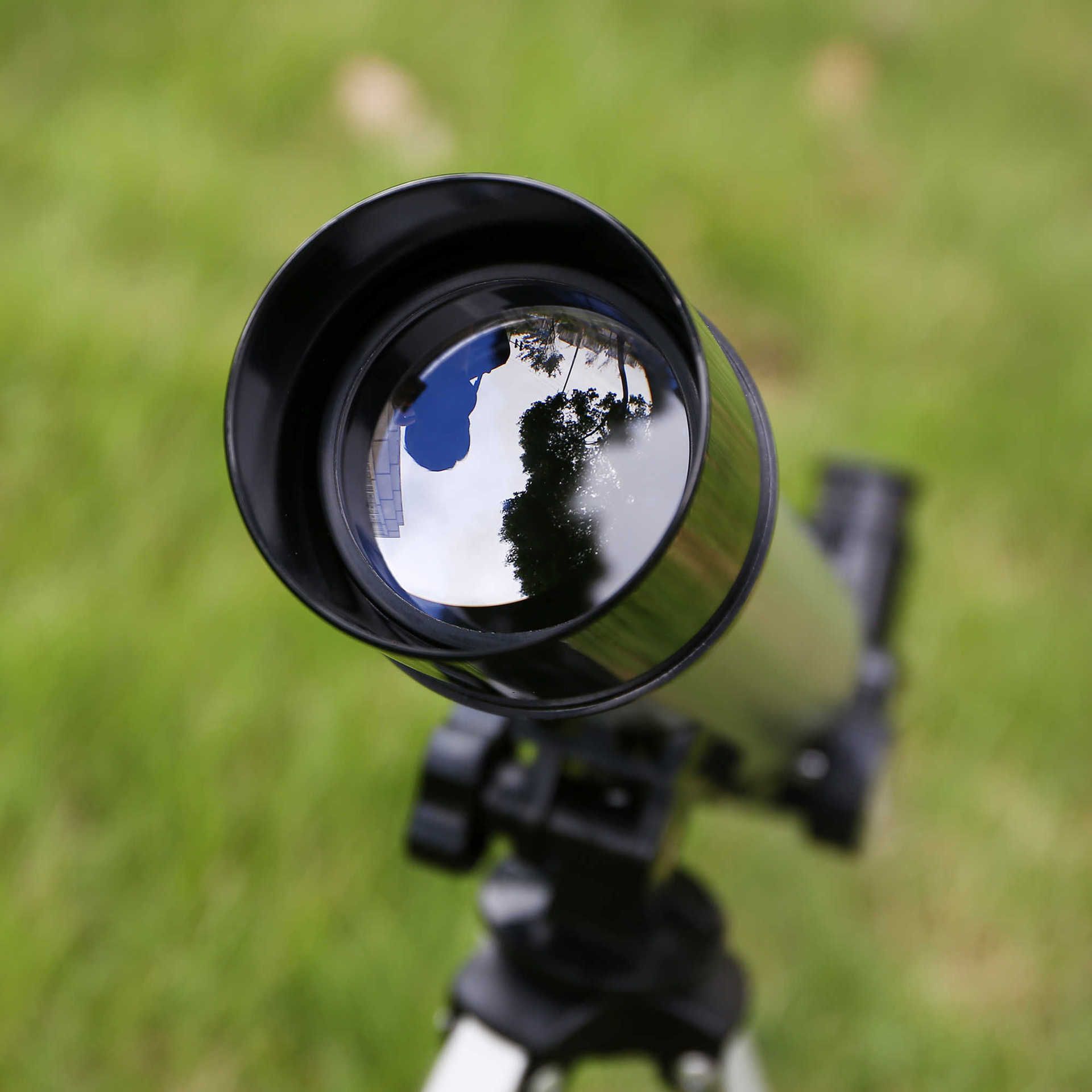 价格,类型,口径和功能等因素,从而找到最适合您的天文望远镜