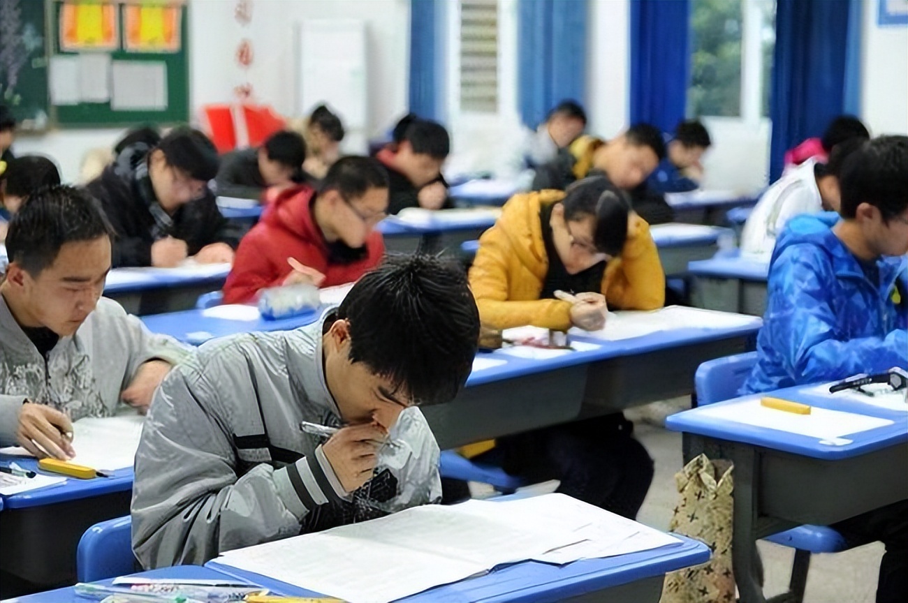 不同省市学生考大学难度如何？河南学生好难，上海学生是幸福的