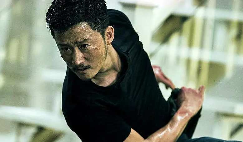 同样是演军人,把王心刚、张译、张云龙等人放在一起,差别就出来了