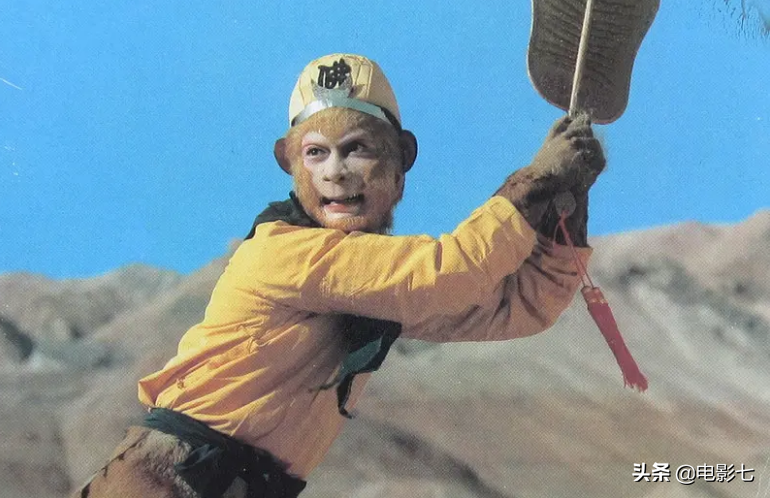 “凭一个角色走红”的5位演员，多年后境况悬殊，有人做直播带货