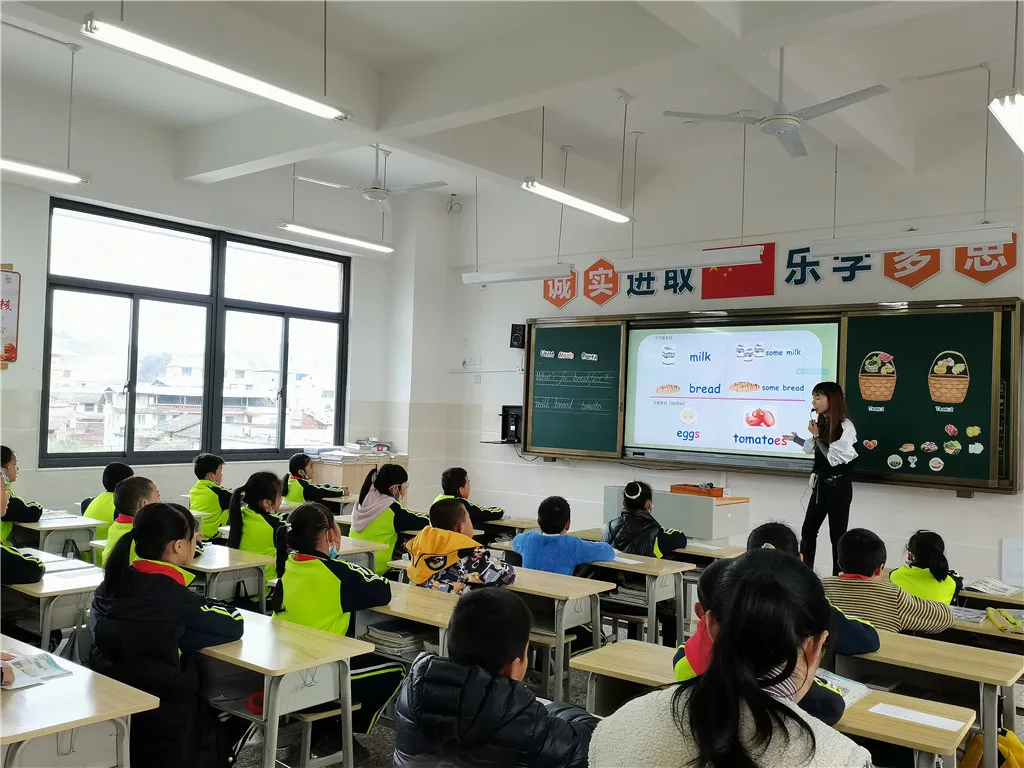 龙岩市溪南小学：冬日暖“洋”沐人心(图2)