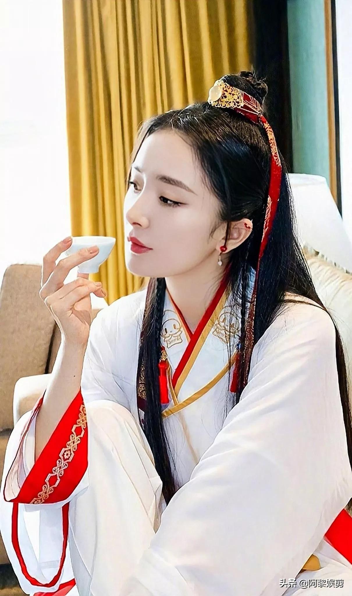当杨幂遇到刘亦菲，两大女神谁更胜一筹？