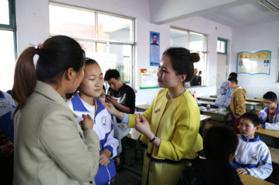 小学生“请假条”火了，因不想上课找理由，老师看完后哭笑不得