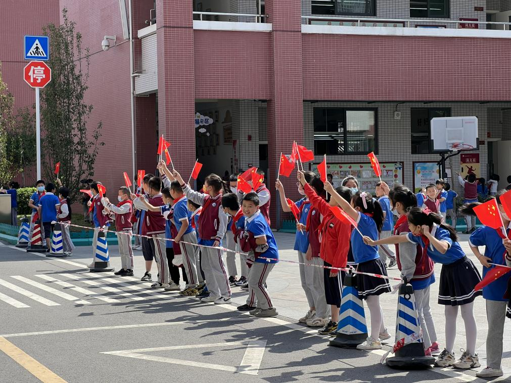 爱南区 爱运动 |记棠湖小学（南区）2022体育节趣味田径运动会