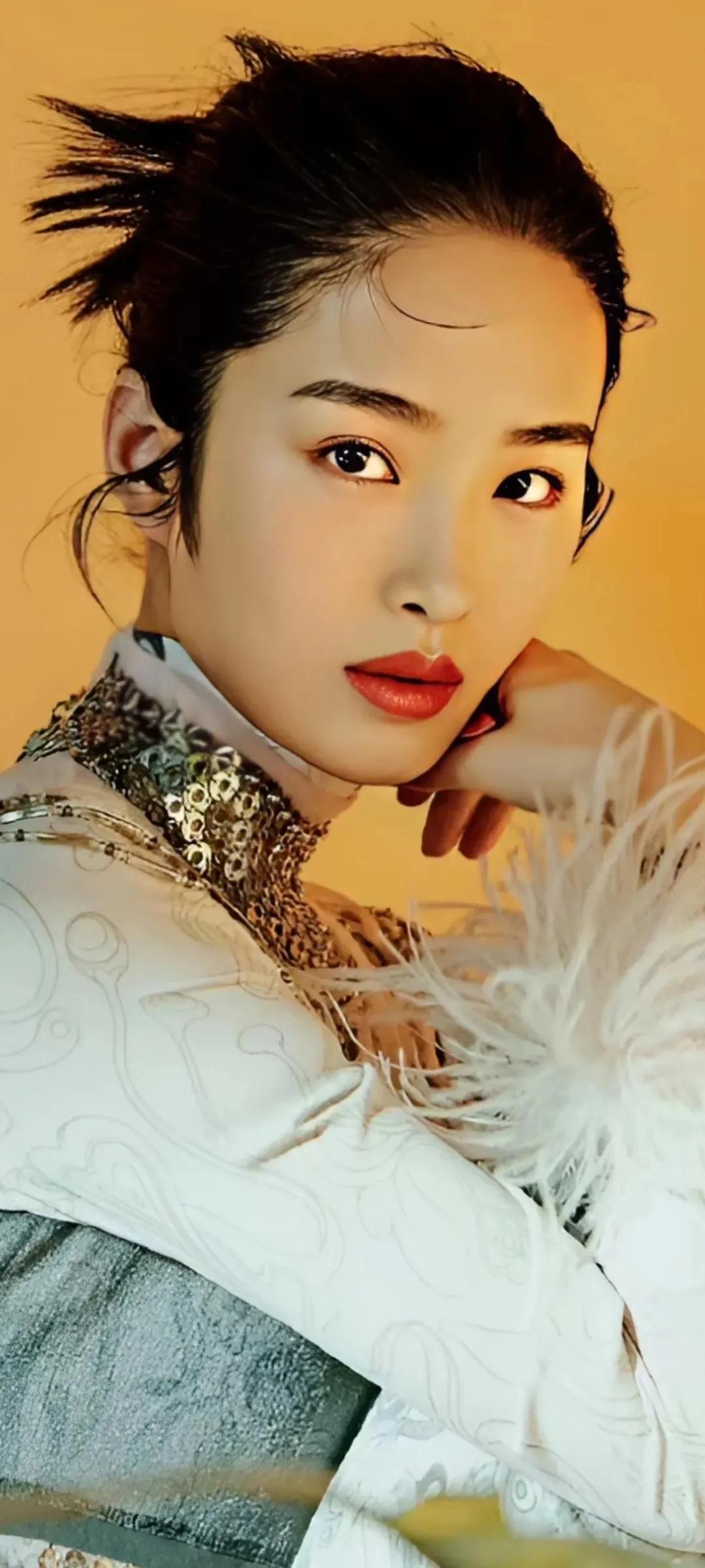 杨采钰高清壁纸