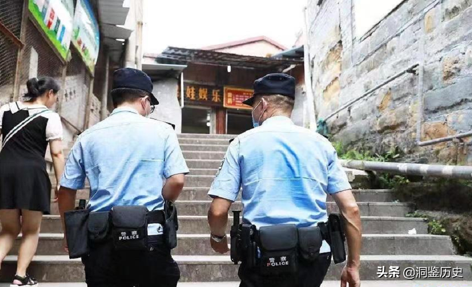 211大学高材生消失22年，被找到时仍蜗居出租屋，靠网络兼职度日