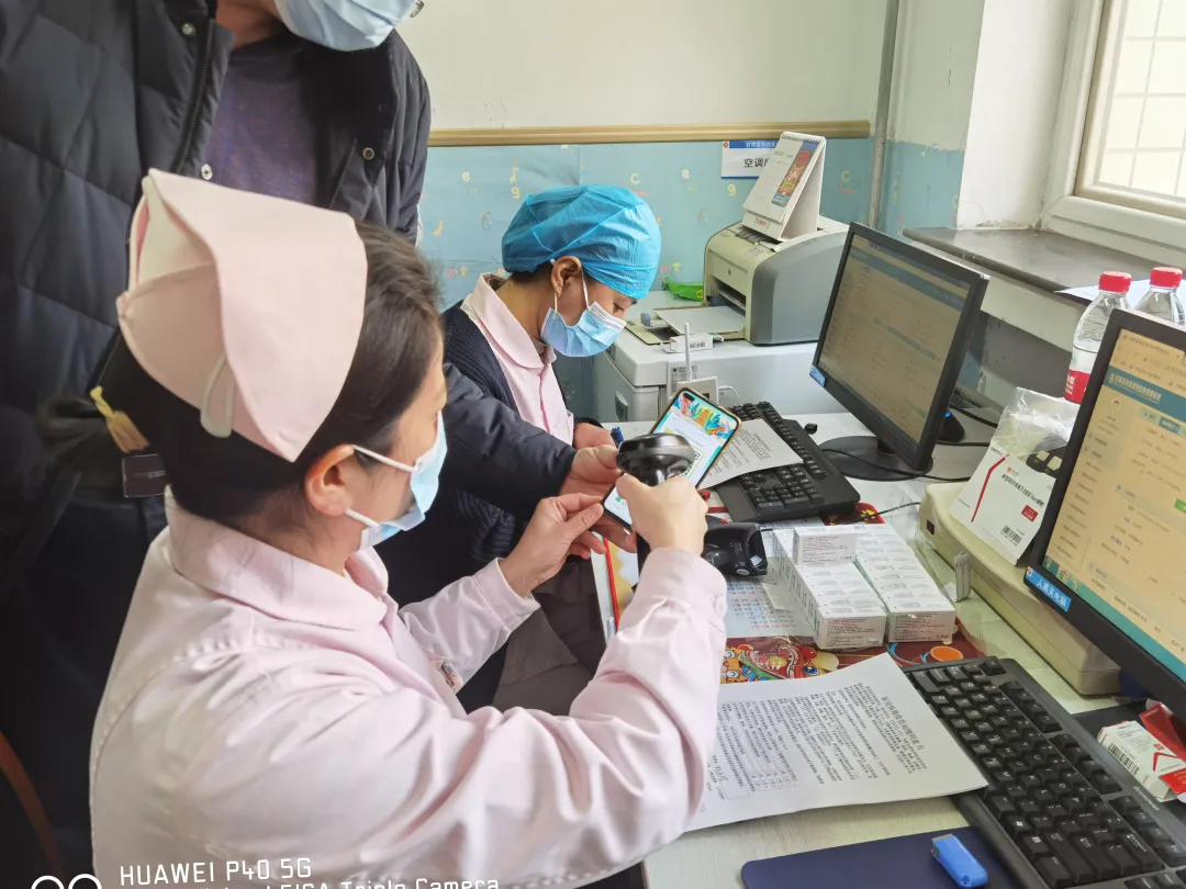 甘肃中医药大学第四附属医院 甘肃宝石花医院为兰州石化公司员工专场接种新冠疫苗加强针