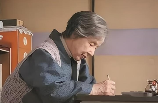 柴田丰：从富家千金到女佣，92岁用笔书写人生，99岁感动数万人