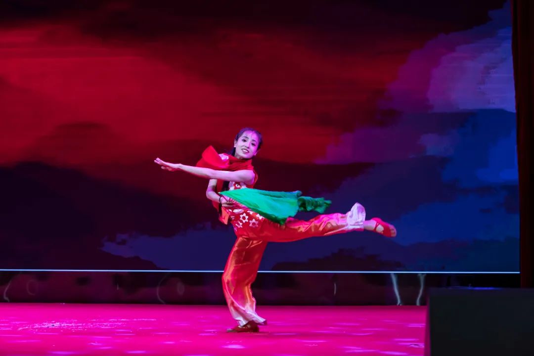 “喜迎二十大 奋进新征程”2022年太原群文活动启动仪式暨“美丽乡村”太原市乡村村晚大比拼活动举行