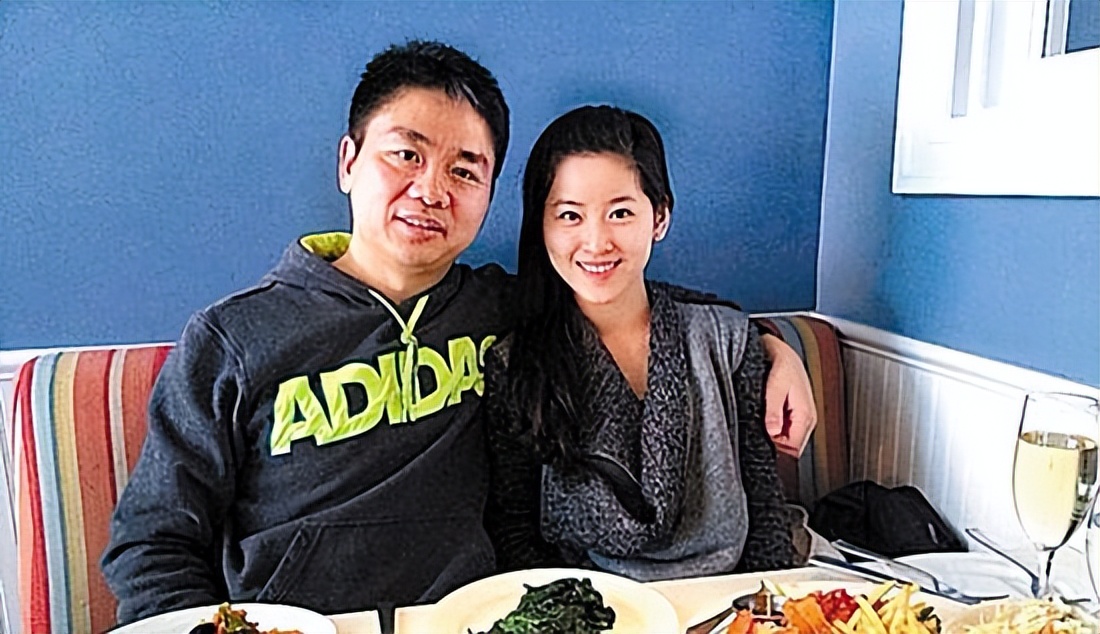 章泽天，嫁给刘强东7年，她的聪明让人刮目相看