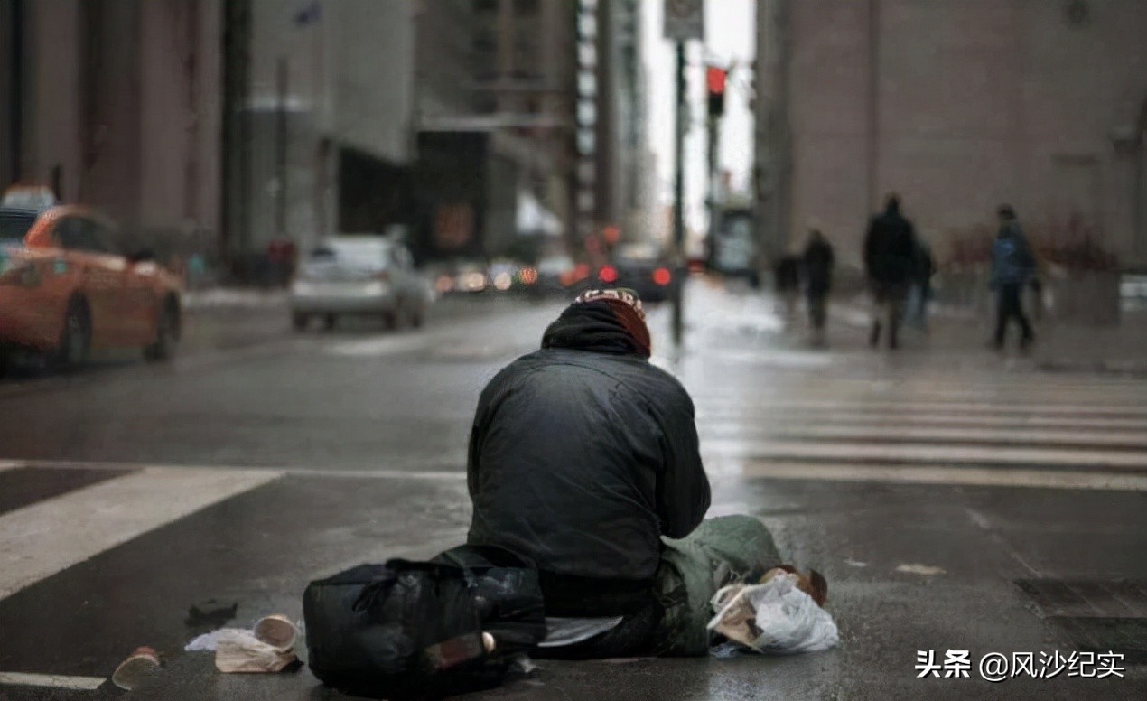 驻马店高考状元，曾在上海开公司当老板，如今扔掉手机流浪街头