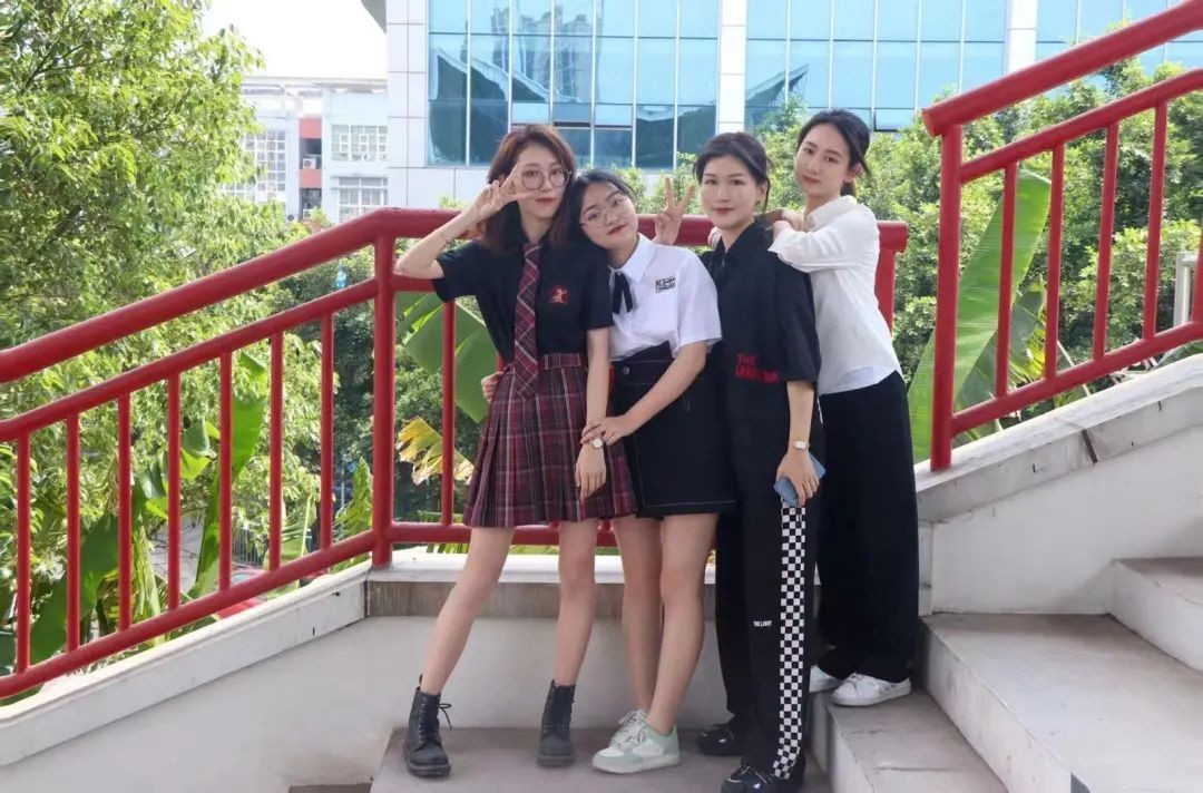 “研”值爆表！重庆4个学霸宿舍，集体赴北大等深造，来自同一所高校！