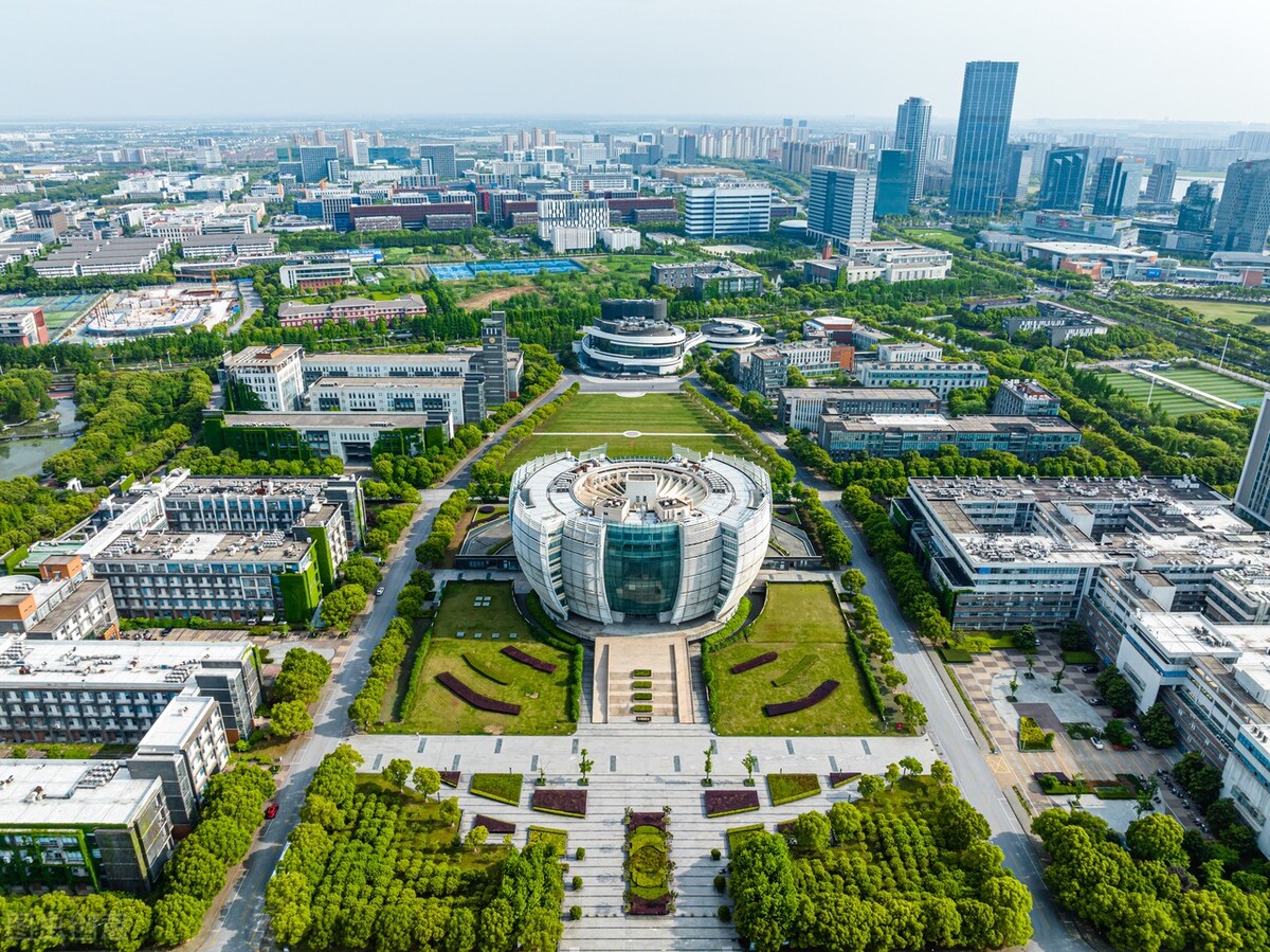 「研究生福利」考研高校最美图书馆！为了电影院拼了