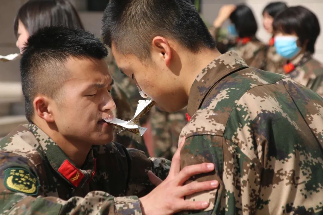 侯<a href=http://www.cngansu.cn/news/ target=_blank class=infotextkey></a>֧ܶӣ죬Ļ