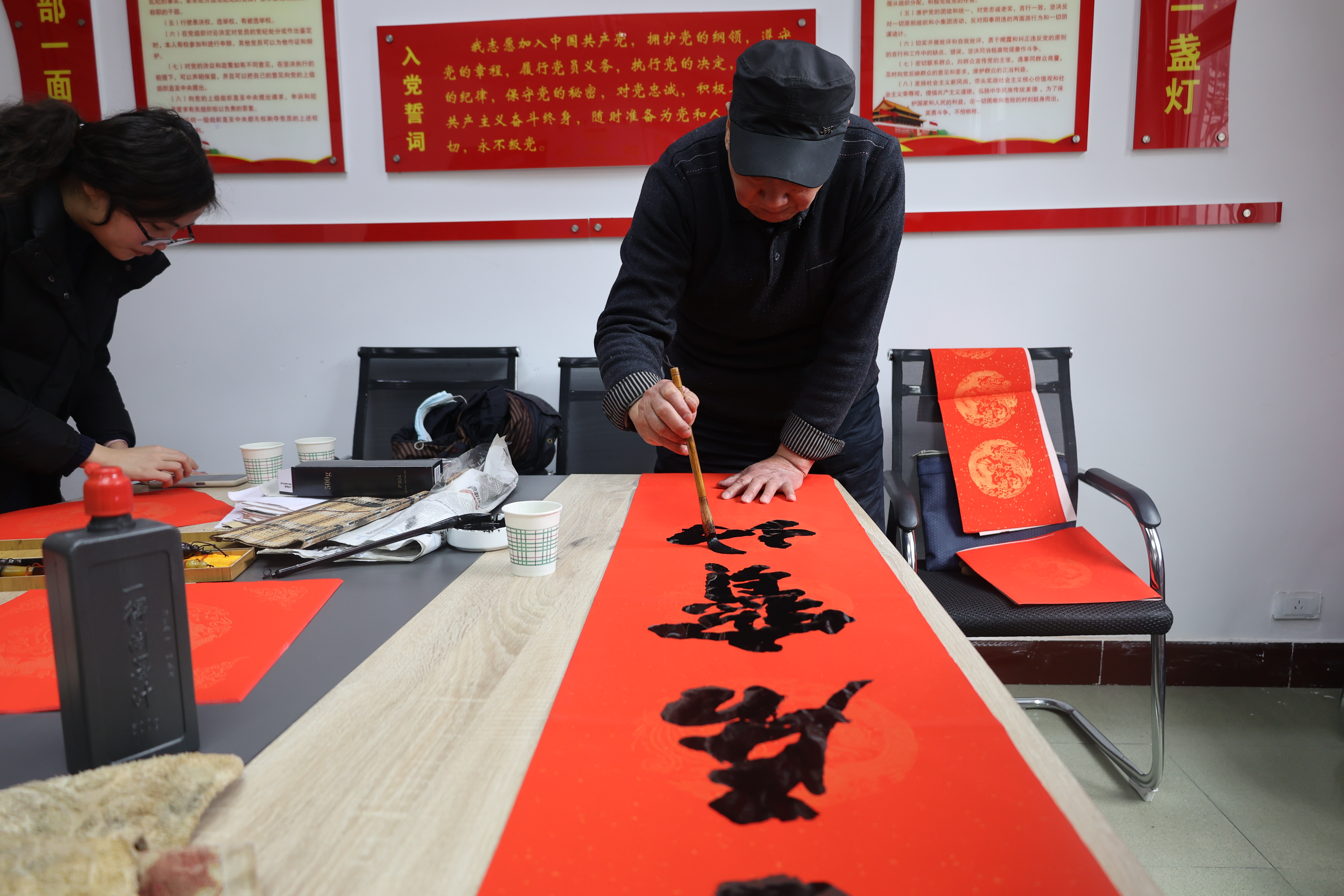 略阳县公安局：迎虎年新春 送暖心祝福