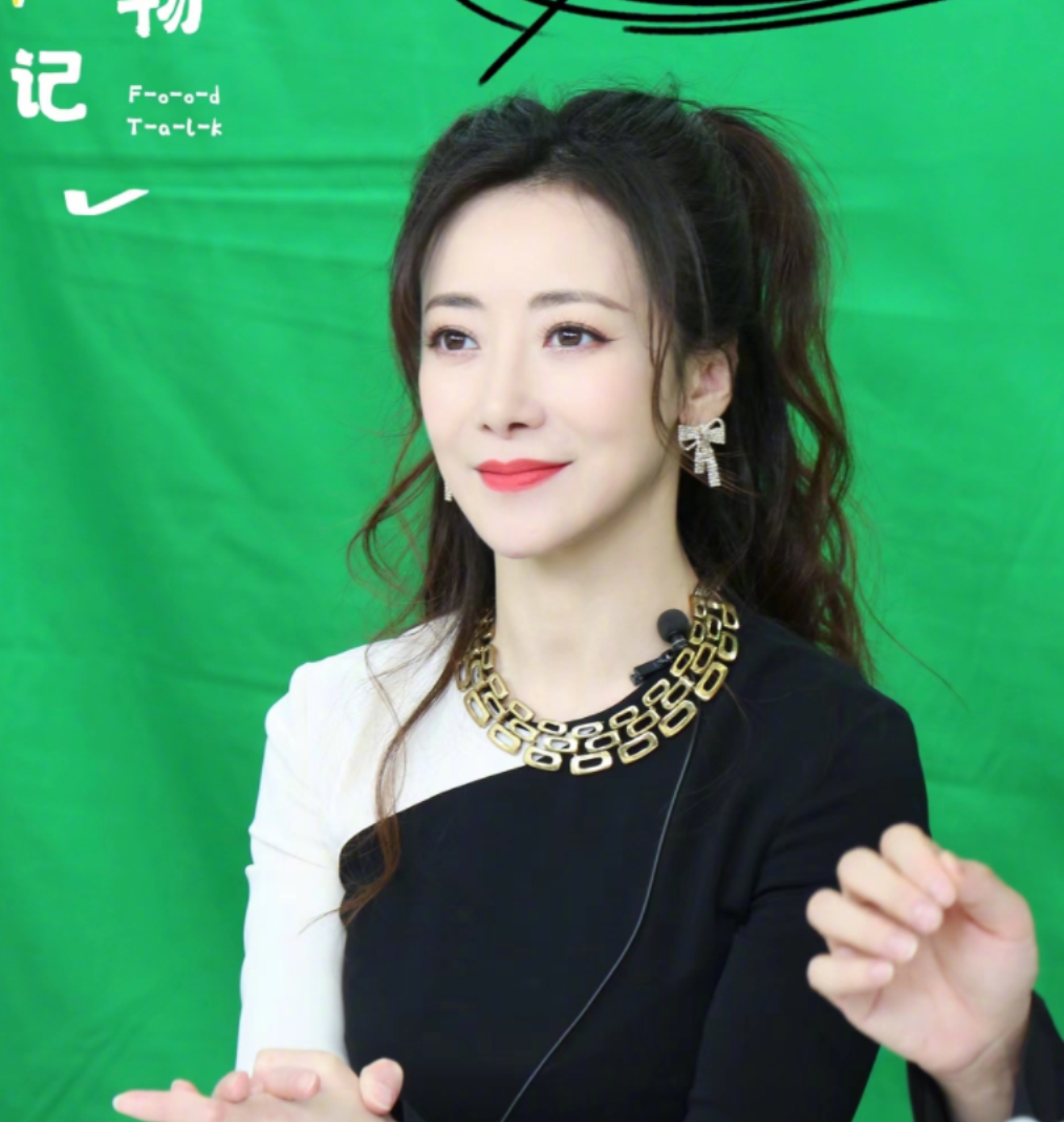 明星瘦过头比胖了更难看？有人排骨胸吓人，有人瘦到没戏拍