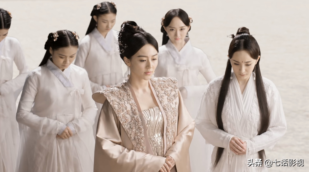 从《红楼梦》看古装剧妆发演变，这些年，哪些东西在慢慢消失？