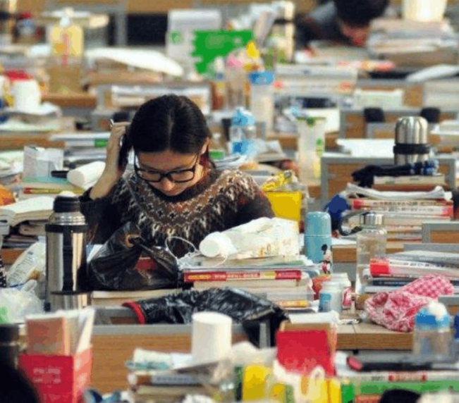 研究生收入有多高？985、211毕业的就是不一样，现实为你揭晓答案
