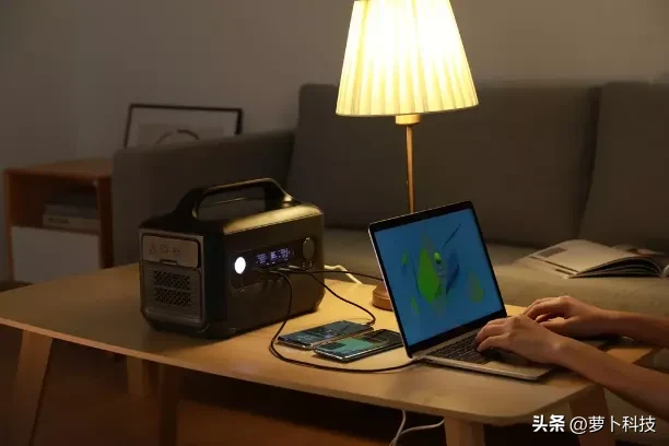 哪里适合自驾游露营(现在大家在休闲的时候都喜欢露营、户外垂钓、自驾出游放松身心)