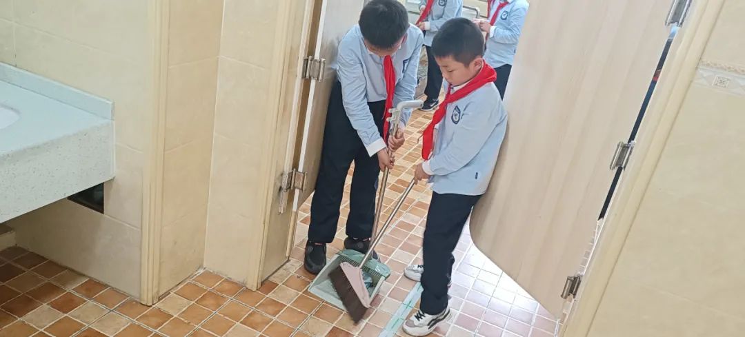 劳动挥洒五月余热 奉献迎接六月喜悦｜记实小外语校劳动系列课程