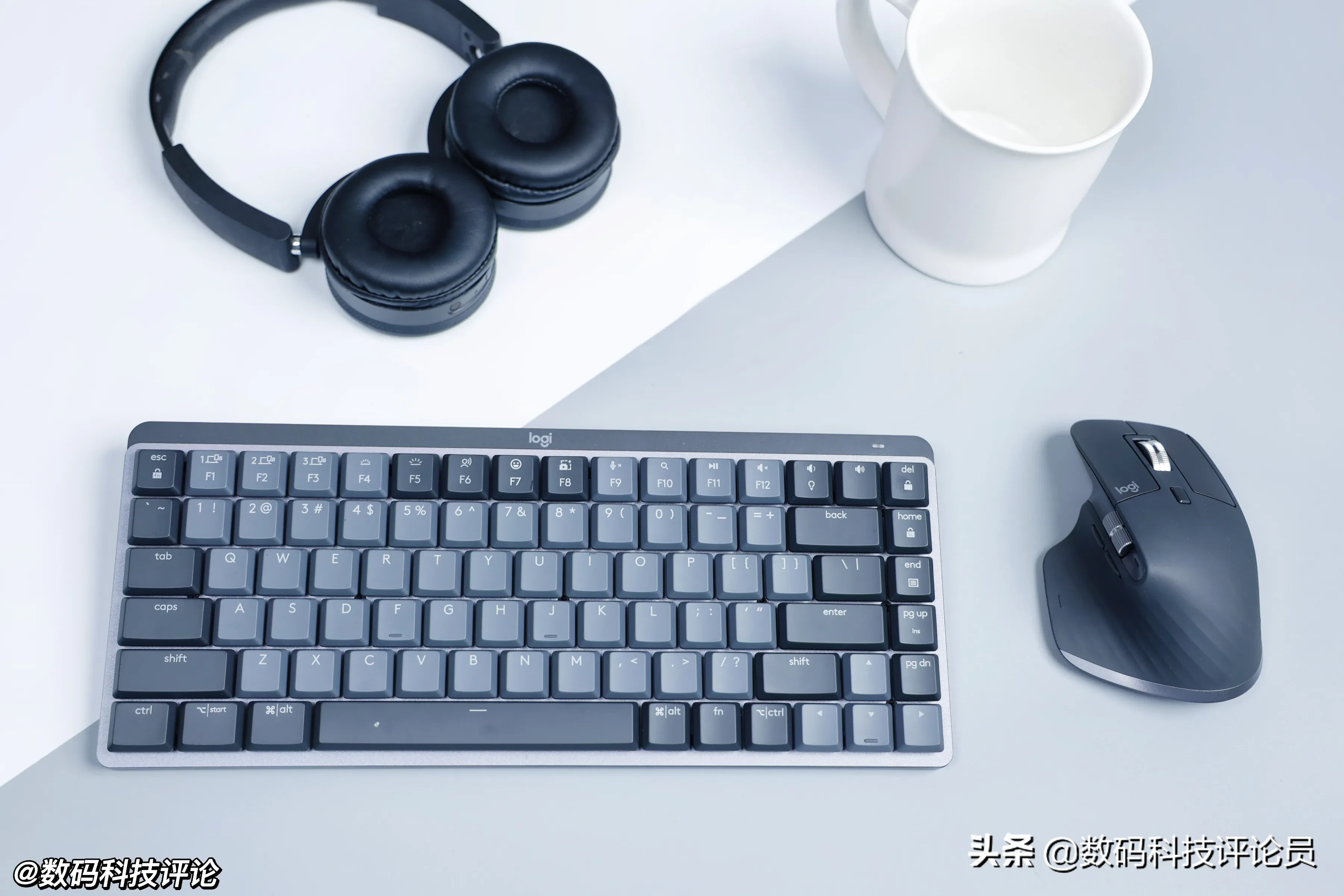 罗技mx 键鼠套(最近弄了一套罗技MX键鼠套装，我这款键盘是84键紧凑型的)