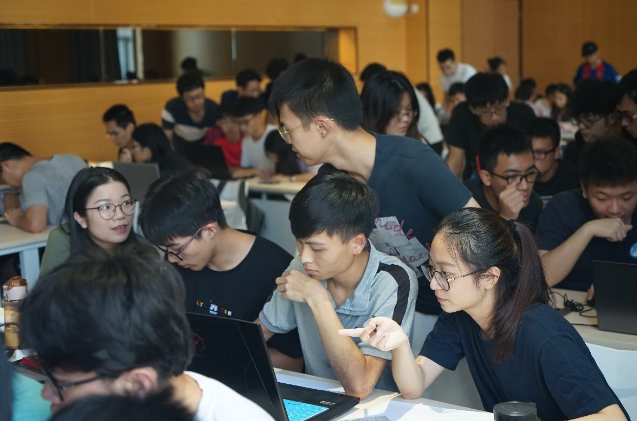 如果不是查寝，真不知道在大学宿舍，还有这等“藏龙卧虎”的人才