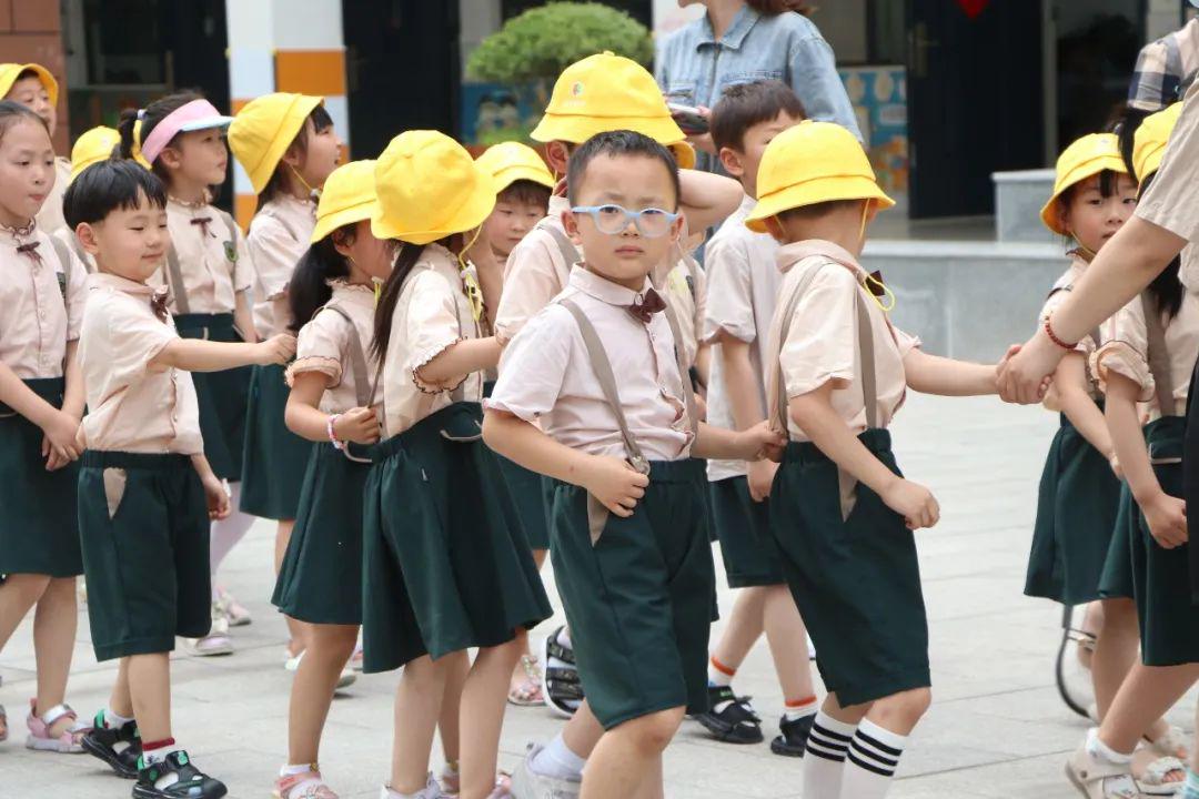 羊山外国语小学东校区与百花幼儿园开启(图15)