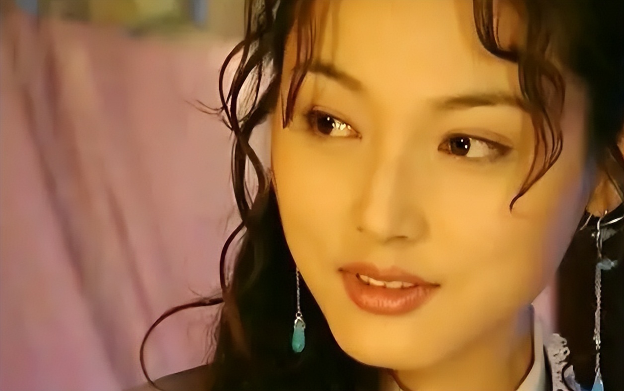 20年后再看《小李飞刀》：但凡男主丑一点，都压不住这一众美人